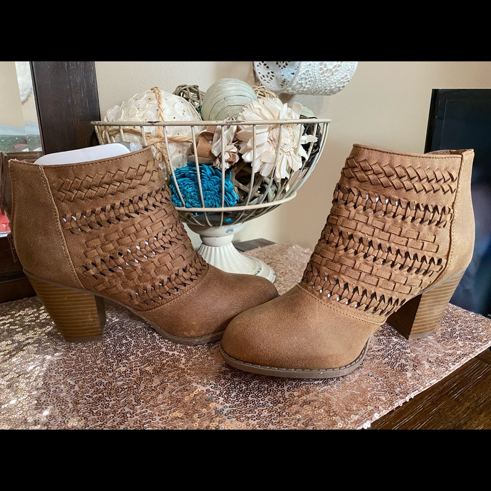 Maurices booties